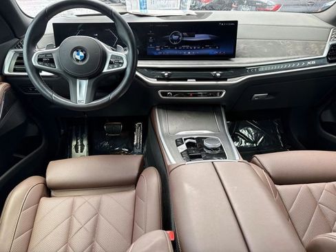 Used 2024 BMW X5 sDrive40i w/ M Sport Package RWD image 17