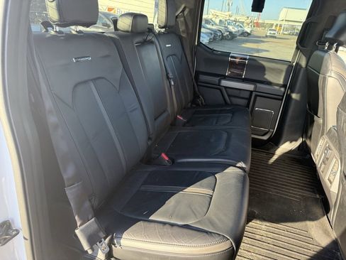 Used 2015 Ford F150 Platinum w/ Equipment Group 701A Luxury image 15