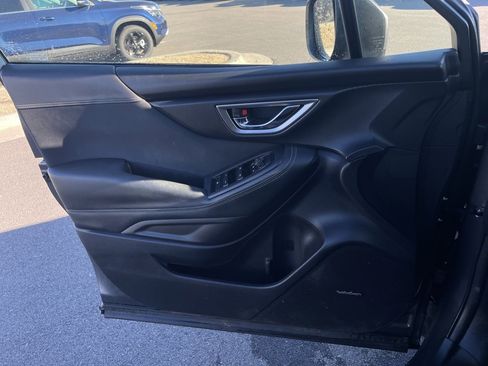 Used 2024 Subaru Forester Premium image 19