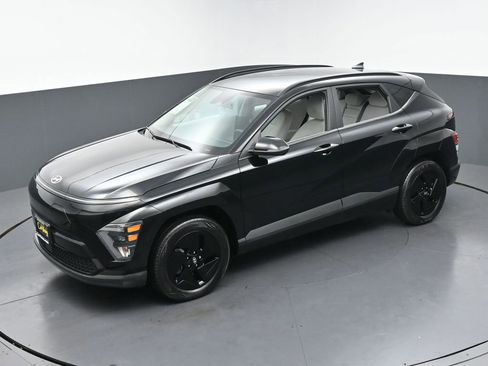 Used 2024 Hyundai Kona SEL FWD image 41