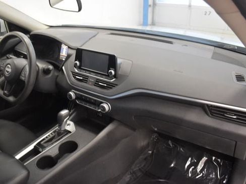 Used 2023 Nissan Altima 2.5 S FWD image 18
