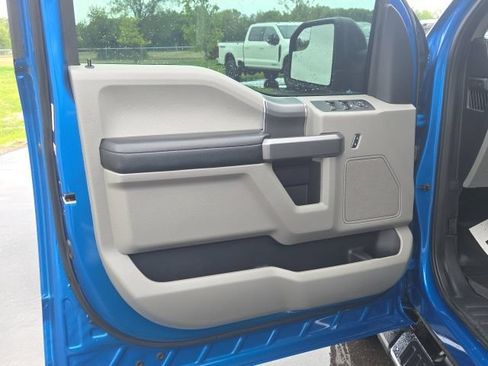 Used 2020 Ford F150 XLT w/ Equipment Group 302A Luxury AWD/4WD image 22
