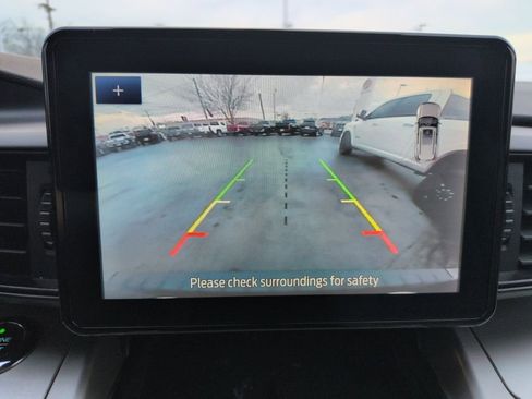 Used 2020 Ford Explorer XLT w/ Comfort Package image 20