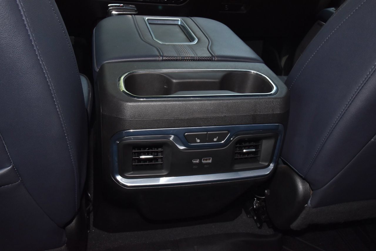 Used 2022 Chevrolet Silverado 1500 High Country w/ Max Trailering Package AWD/4WD image 18