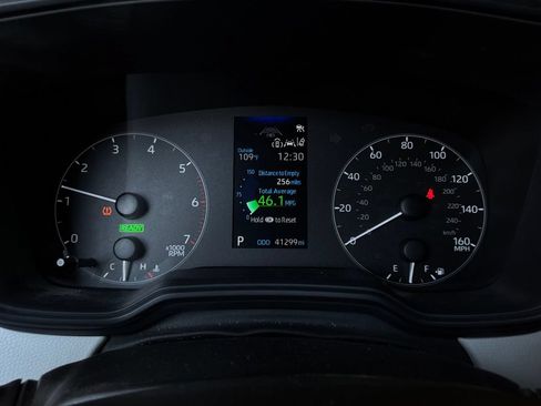 Used 2023 Toyota Corolla SE FWD image 39