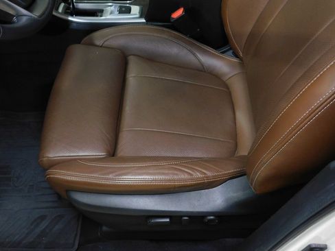 Used 2020 Subaru Ascent Touring AWD/4WD image 31