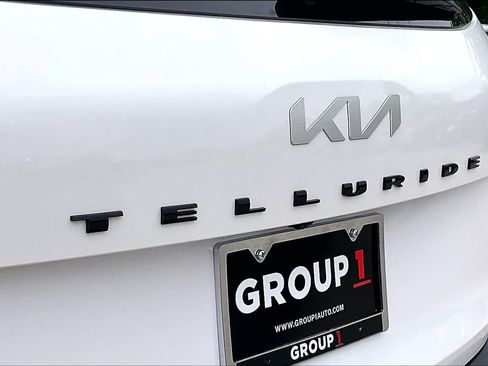 Used 2022 Kia Telluride SX w/ SX Prestige Package AWD/4WD image 10