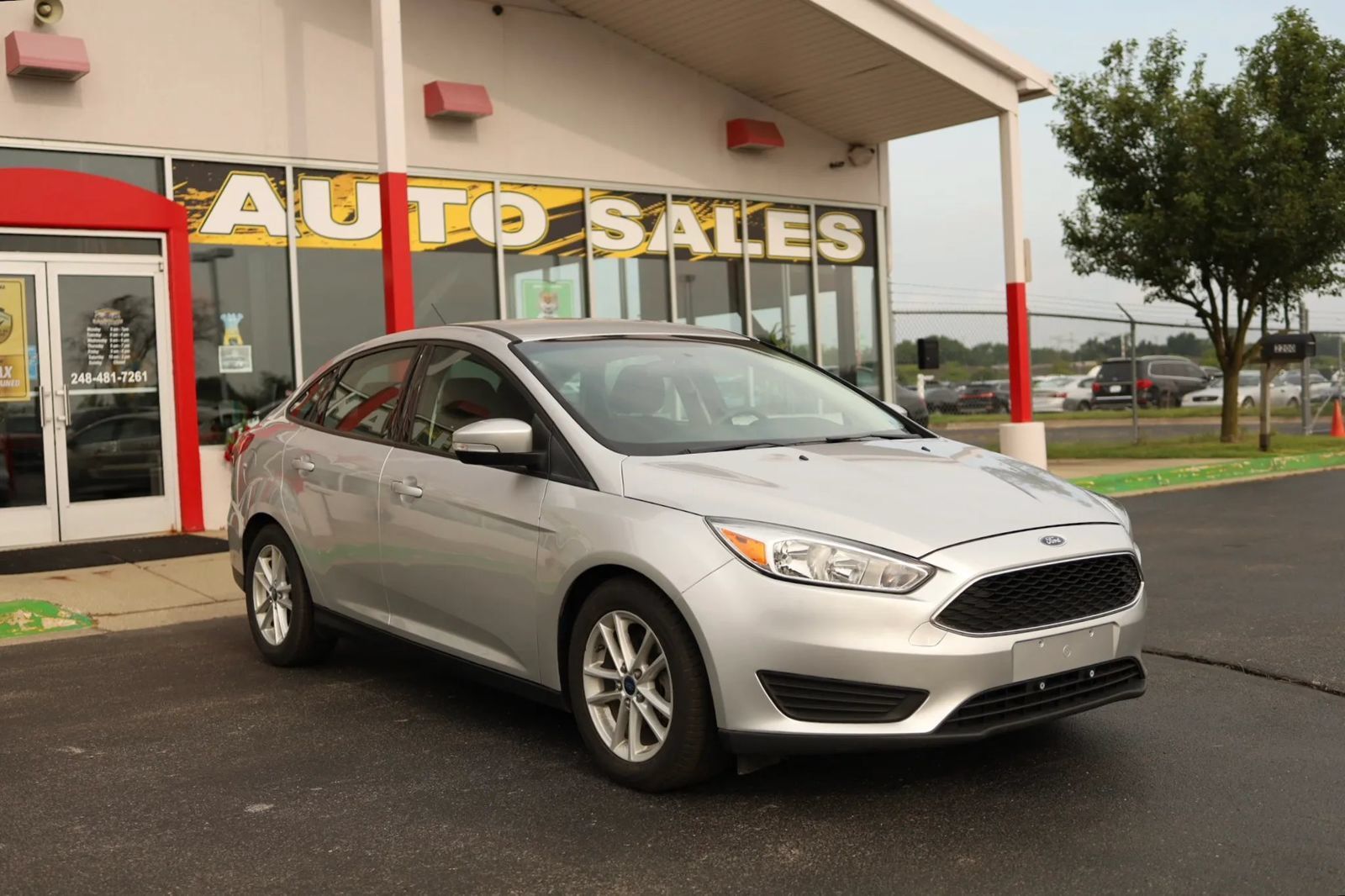 Used 2016 Ford Focus SE FWD image 3