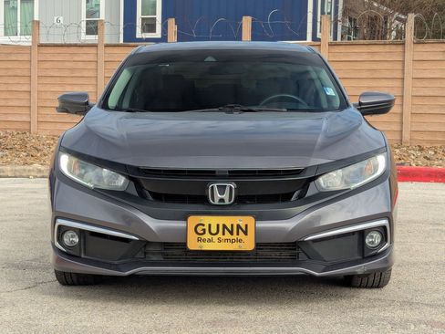 Used 2019 Honda Civic EX image 9