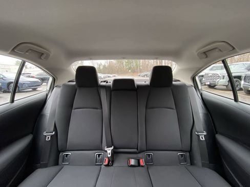 Used 2025 Toyota Corolla LE image 27