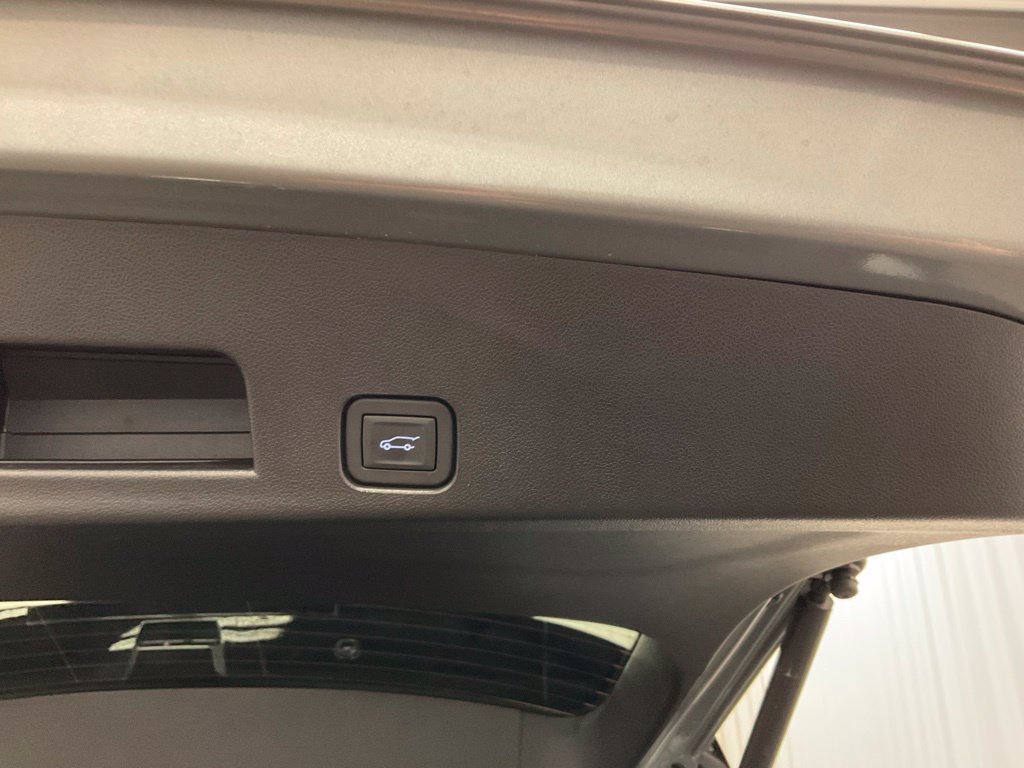 Used 2026 Chevrolet Traverse RS AWD/4WD image 37