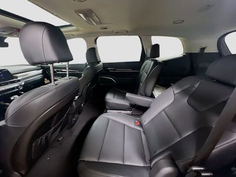 New 2025 Kia Telluride S image 26
