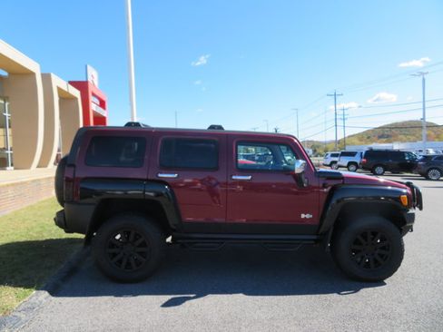 Used 2008 HUMMER H3 Alpha image 2