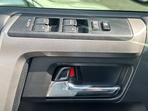 Used 2021 Toyota 4Runner SR5 image 20