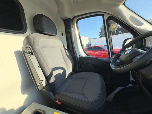 Used 2025 RAM ProMaster 1500 w/ Safety Group FWD image 22