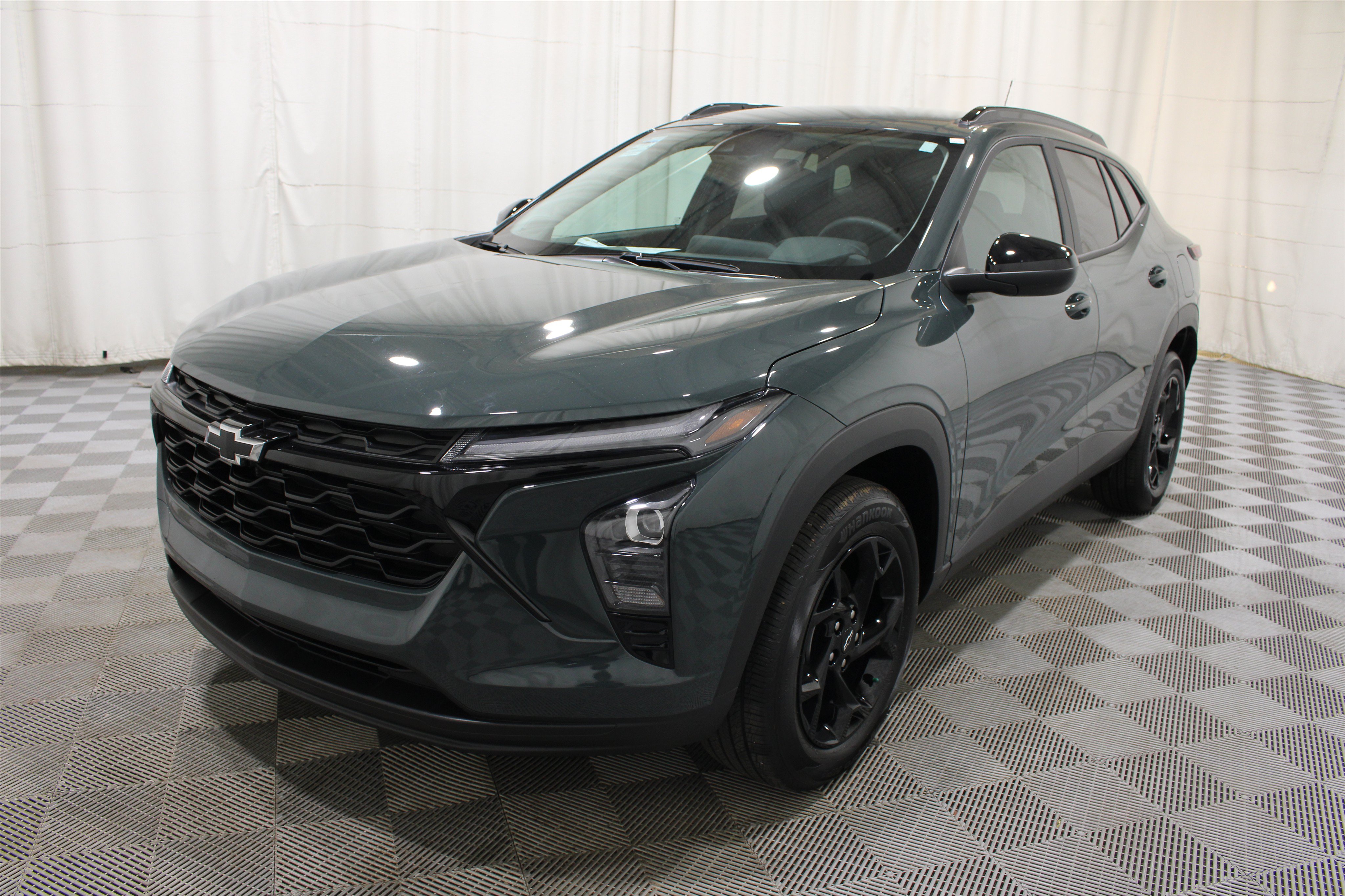 New 2026 Chevrolet Trax LT w/ Driver Confidence Package FWD image 31