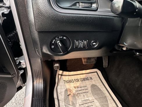 Used 2023 Dodge Challenger SXT image 16