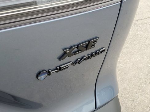 Certified 2026 Toyota Corolla Cross AWD Hybrid w/ Convenience Package image 8