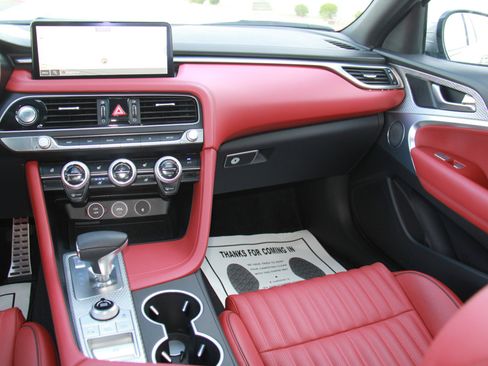 Used 2023 Genesis G70 2.0T w/ Sport Prestige Package image 10