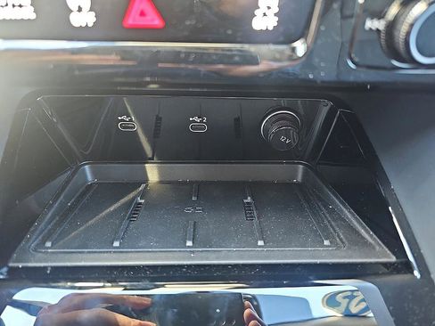 Used 2025 Audi Q5 Premium Plus w/ Premium Plus image 23