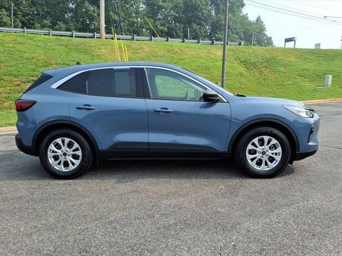 Used 2024 Ford Escape Active FWD image 2