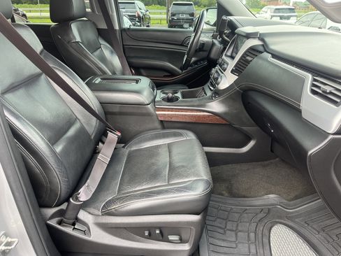 Used 2016 GMC Yukon XL SLT RWD image 16