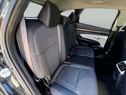 Used 2022 Hyundai Tucson SEL FWD image 16