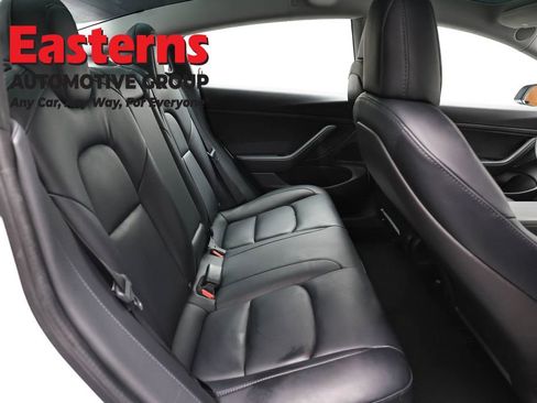 Used 2020 Tesla Model 3 Standard Range Plus RWD image 17