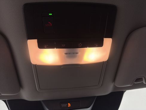 Used 2023 Nissan Pathfinder SL image 35