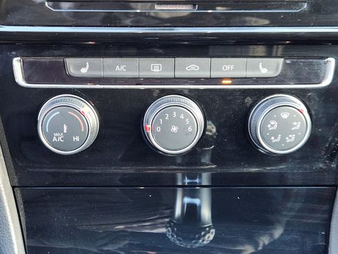 Used 2019 Volkswagen GTI Rabbit Edition image 20