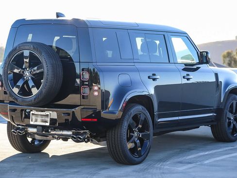 New 2025 Land Rover Defender 110 V8 image 8