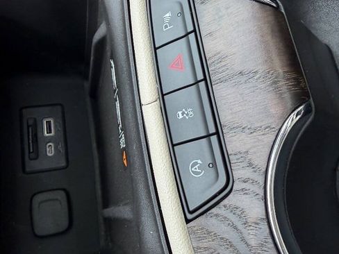 Used 2021 GMC Acadia Denali w/ Denali Ultimate Package AWD/4WD image 20