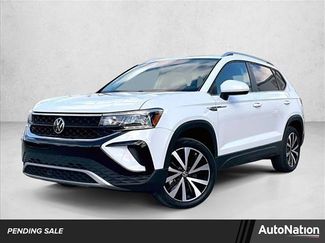 Used 2022 Volkswagen Taos SE video 1