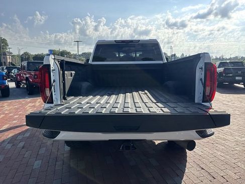 Used 2023 GMC Sierra 3500 AT4 w/ AT4 Premium Plus Package AWD/4WD image 27