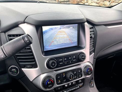 Used 2017 GMC Yukon SLT AWD/4WD image 17