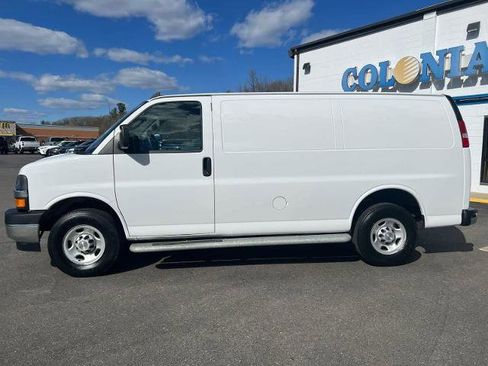 Used 2024 Chevrolet Express 2500 w/ Driver Convenience Package RWD image 8