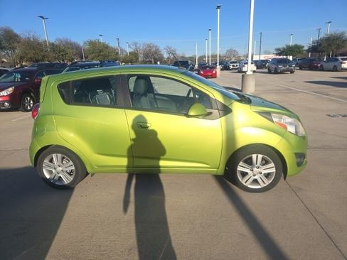 Used 2013 Chevrolet Spark LT image 2