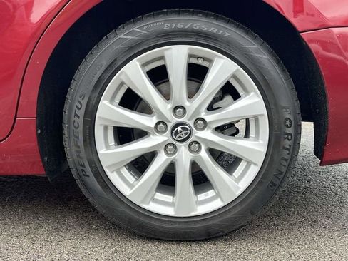 Used 2018 Toyota Camry LE FWD image 11