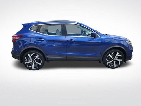 Used 2022 Nissan Rogue Sport SL w/ Premium Package FWD image 6