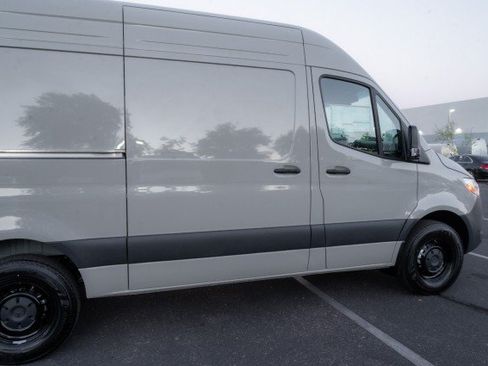Used 2026 Mercedes-Benz Sprinter 2500 image 5
