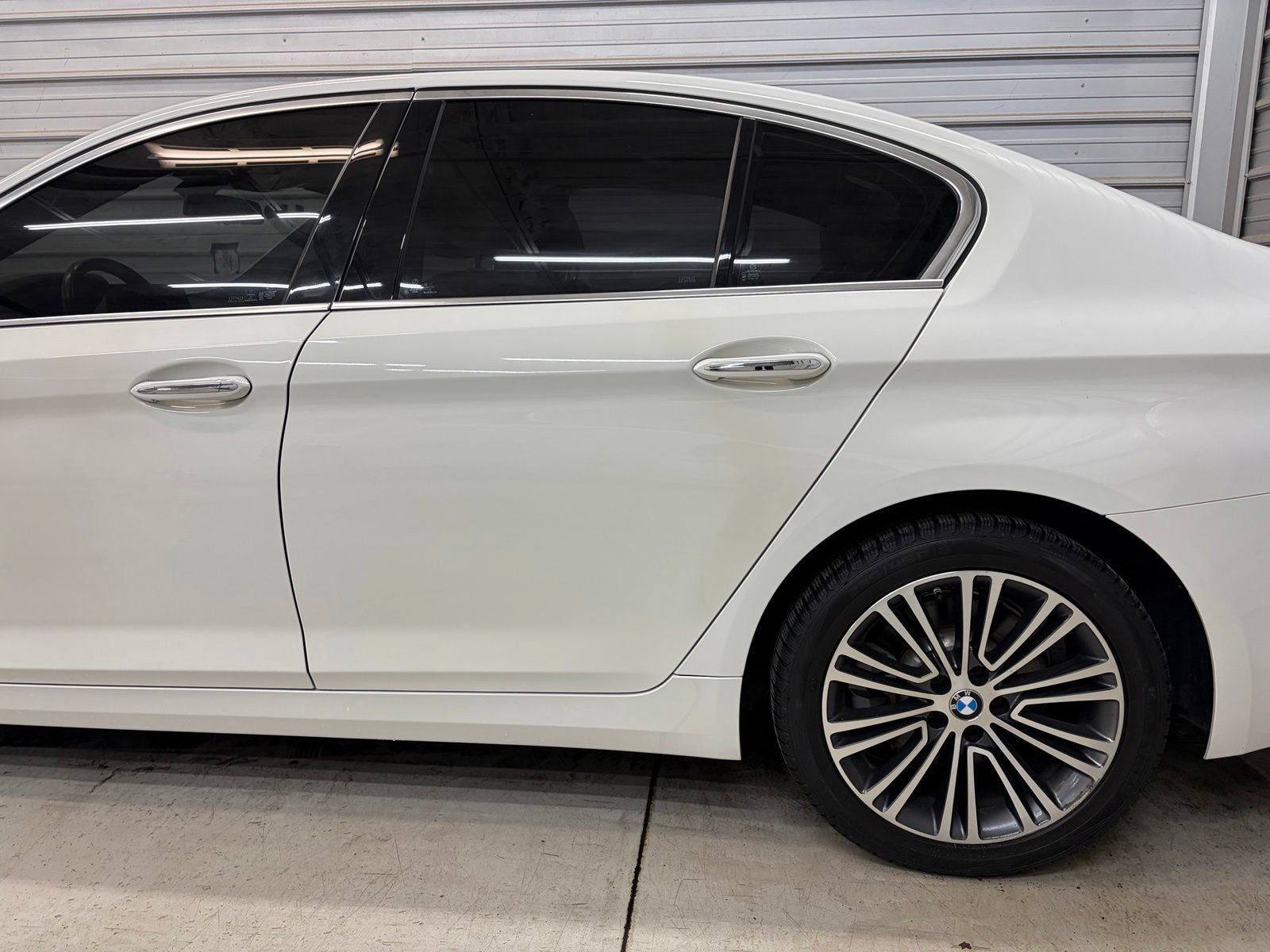 Used 2018 BMW 530i xDrive AWD/4WD image 8