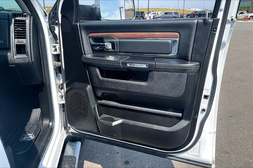 Used 2018 RAM 1500 Laramie AWD/4WD image 24