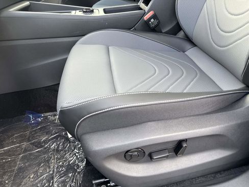 New 2026 Volkswagen Tiguan SE R-Line image 15