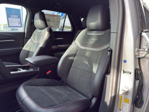 New 2026 Ford Explorer ST AWD/4WD image 17