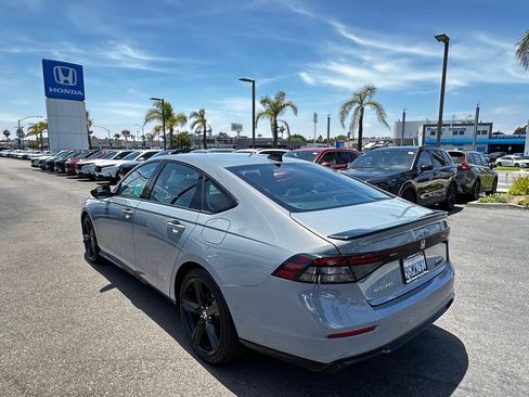 Used 2023 Honda Accord Sport image 4