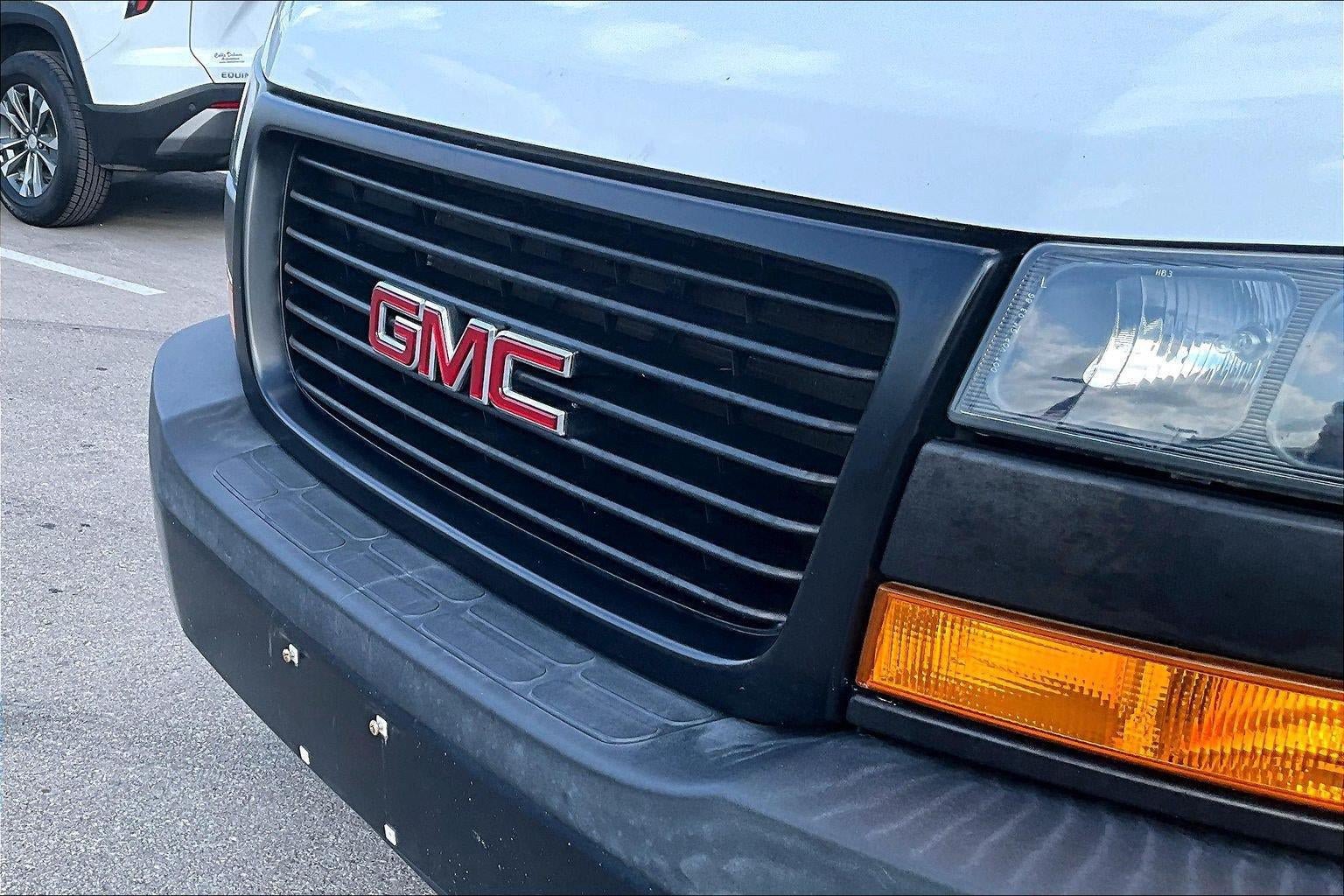 Used 2020 GMC Savana 2500 w/ Driver Convenience Package RWD image 25
