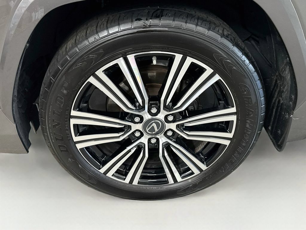 Used 2023 Lexus LX 600 4WD w/ Appearance Package image 37