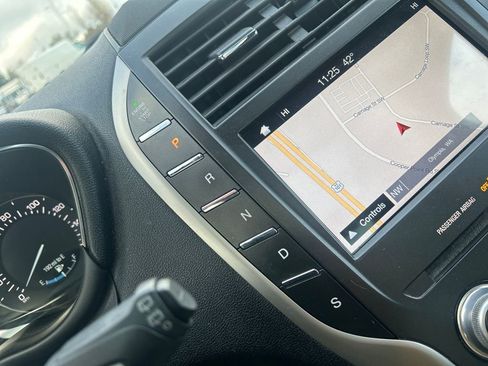 Used 2017 Lincoln MKC Reserve image 29