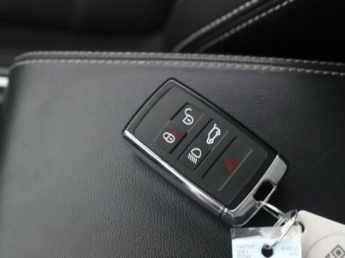 Used 2021 Jaguar E-PACE 300 Sport image 21