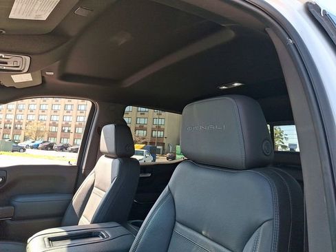 Used 2022 GMC Sierra 1500 Denali w/ Driver Alert Package II image 13